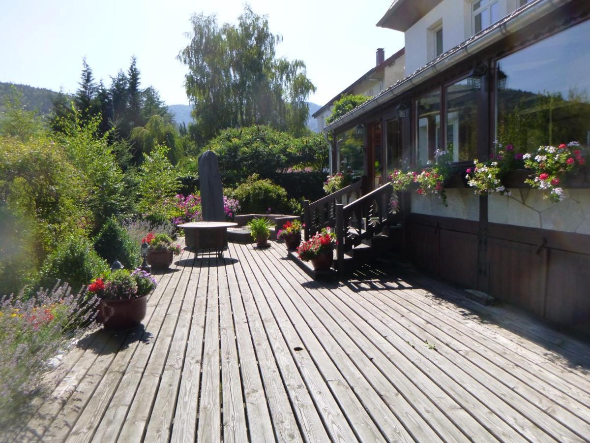 Chez Marlyse-Chambres Et Table D'Hotes Saint-Maurice-sur-Moselle Exterior photo